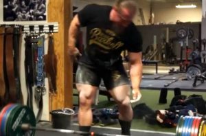 Dan Green Injured Himself on Deadlifts and later finds his bicep ruptured