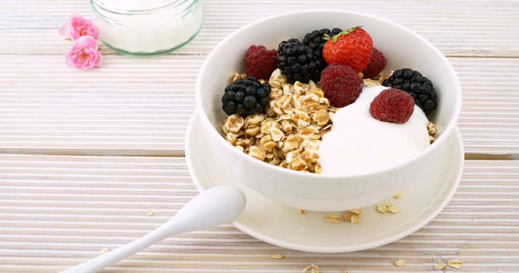 Bowl of oats and berries. 